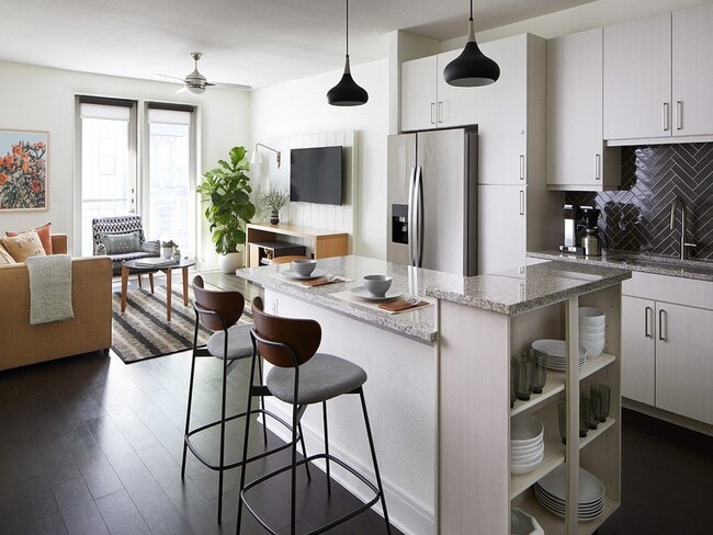 Building Photo - Sentral East Austin