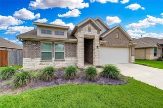 Building Photo - 4932 Twin Summit Dr