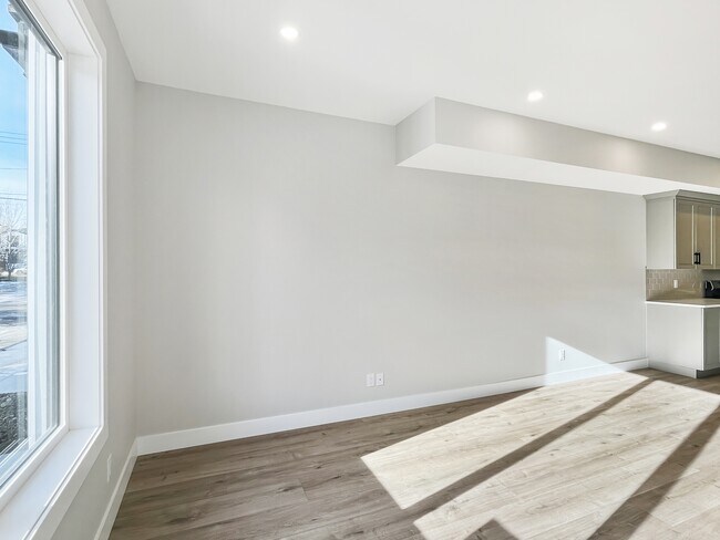 Photo du bâtiment - 2618-2628 28 Ave SW