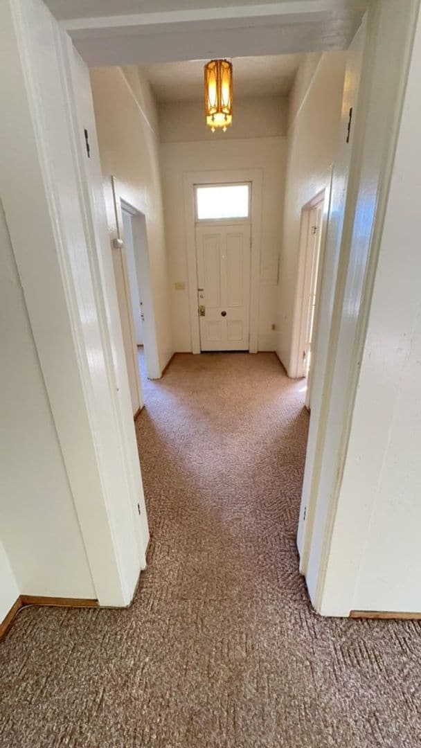 Building Photo - *Reserve NOW for Summer 2026* Great 3 Bedr...