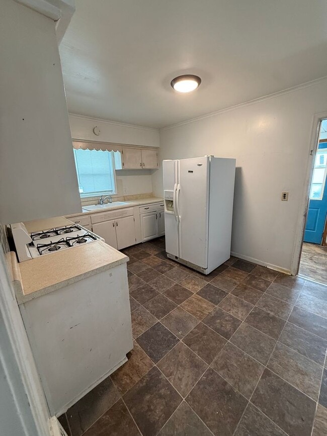 Building Photo - 532 S 16th St