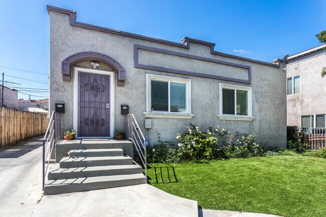 Foto del edificio - 4504 W Maplewood Ave