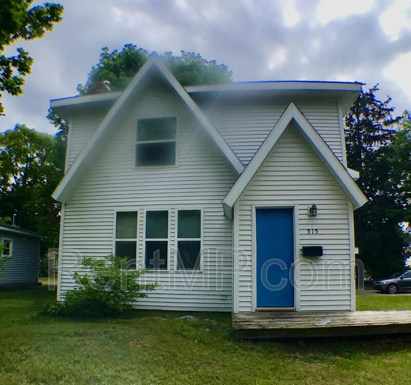 Primary Photo - 515 S Main St