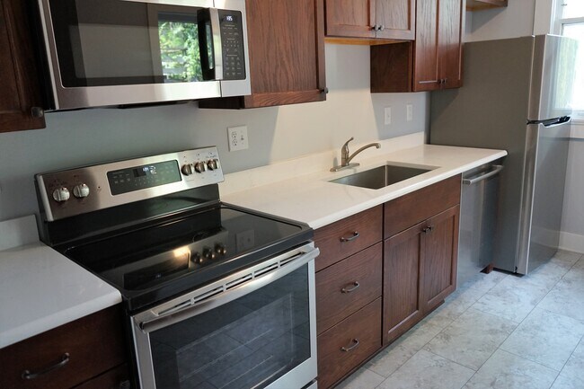 Foto del edificio - 333 E Jefferson St