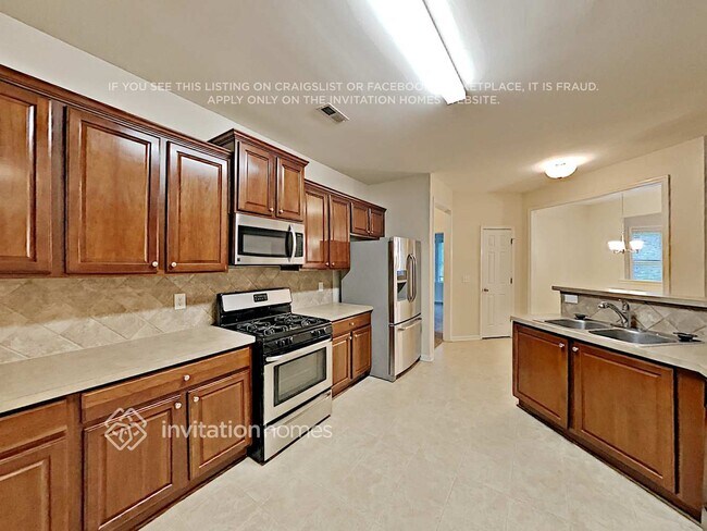 Building Photo - 150 River Walk Farm Pkwy