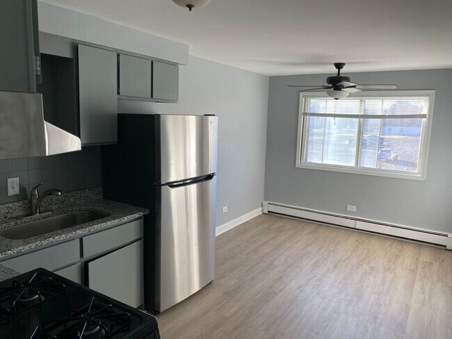 Foto del edificio - 3700 W 119th St