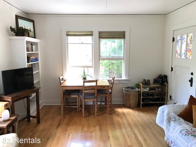 Foto del edificio - 1 br, 1 bath House - 834 13th Street