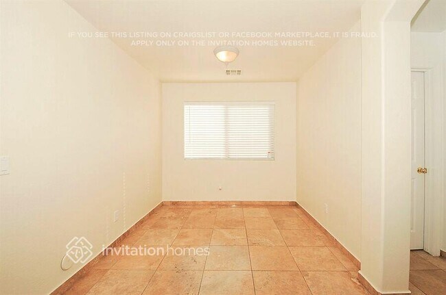 Foto del edificio - 7111 N 77th Dr