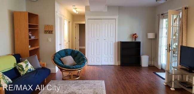 Building Photo - 2 br, 1 bath House - 24031 26th Ave S