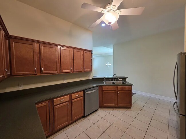 Building Photo - 5531 Hampton Woods Way
