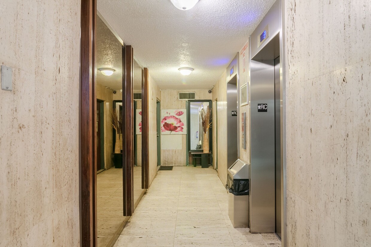 Photo du bâtiment - 2285 Rue St Mathieu
