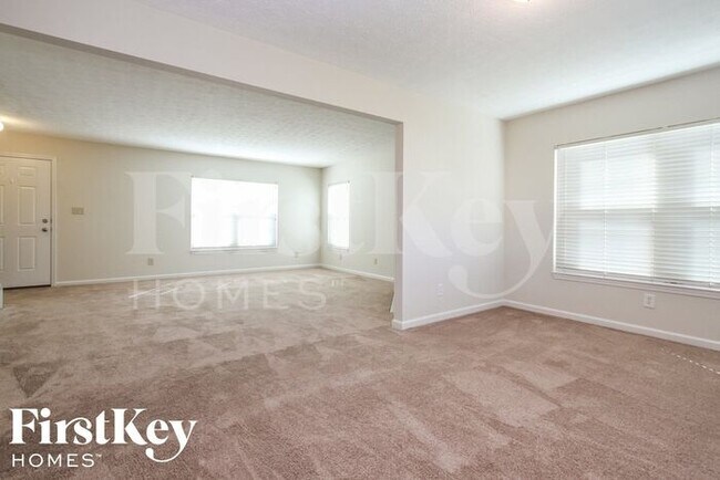 Foto del edificio - 4352 Mahogany Dr