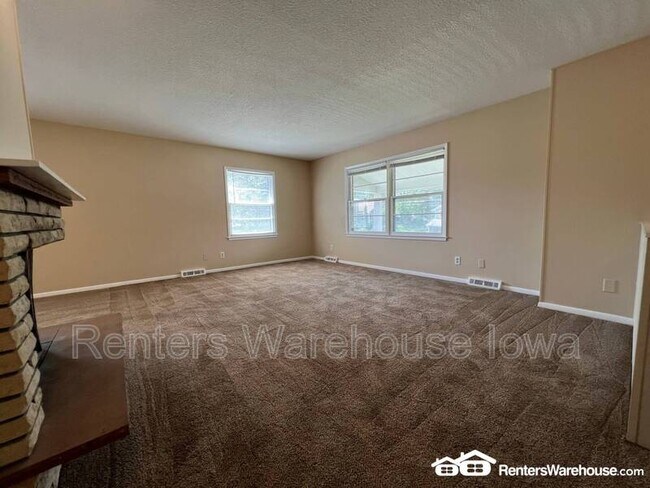 Foto del edificio - 2501 Rocklyn Dr