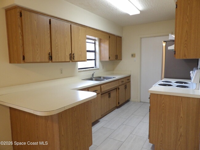 Foto del edificio - 419 Windswept Ave SW