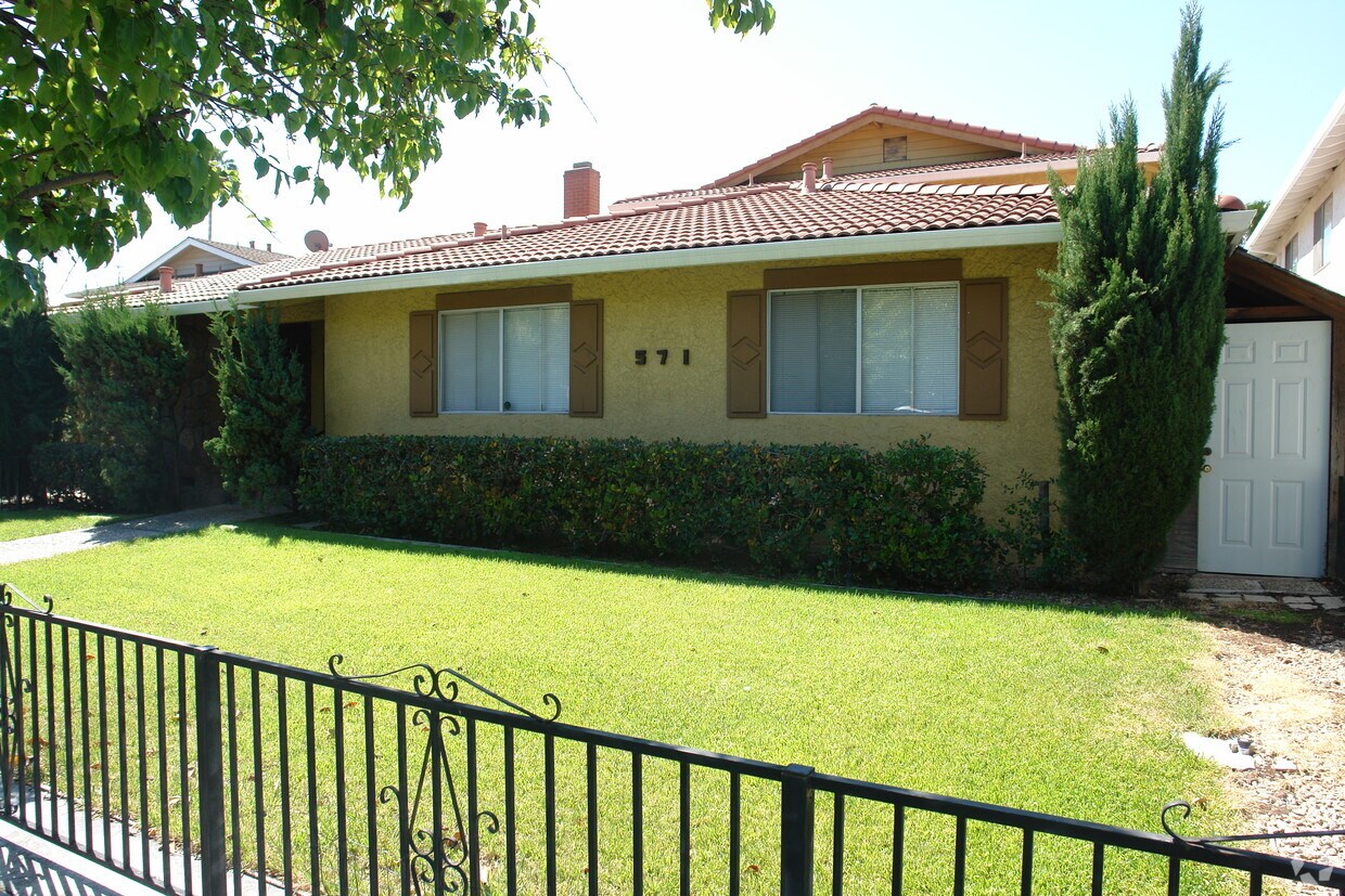 Building Photo - 571 S Kiely Blvd