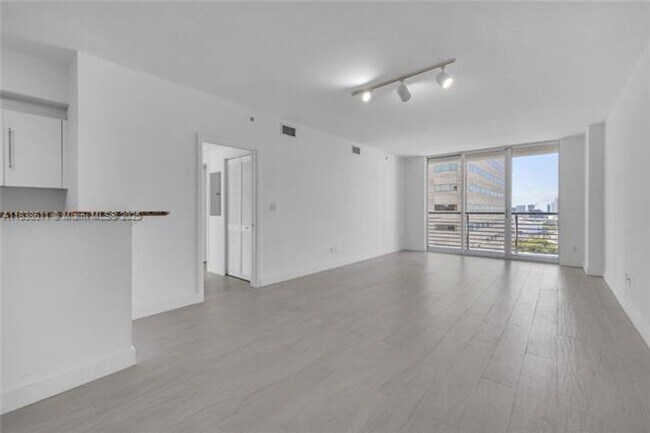 Building Photo - 325 S Biscayne Blvd