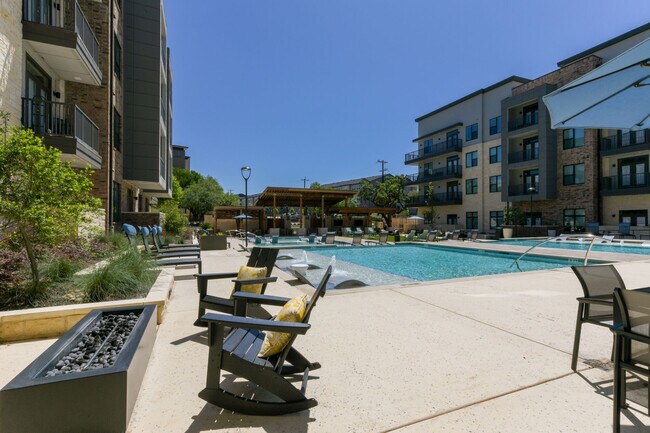 Foto del edificio - Lenox Grandview