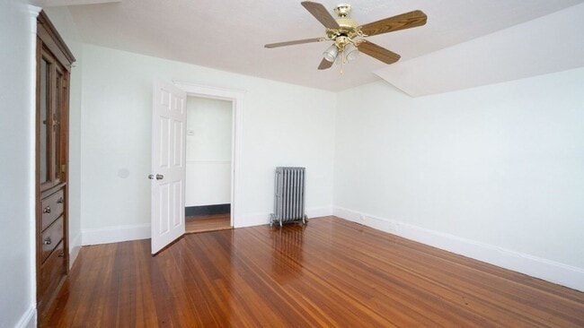 Building Photo - 28 Haslet St