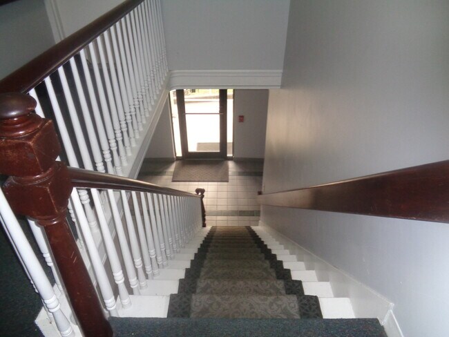 Foto del edificio - 655 Killingly St