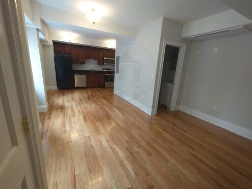 Foto del edificio - Watertown Square area, deleaded studio apa...