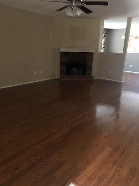 Building Photo - 2512 Red Oak Dr