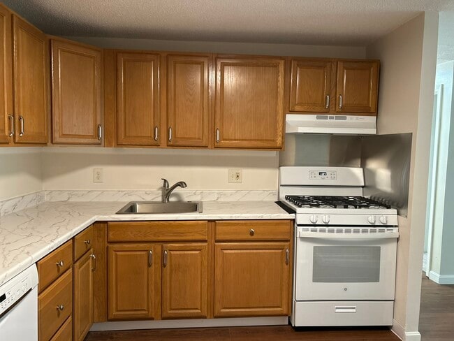 Photo - 1 Lancelot Court Apartment