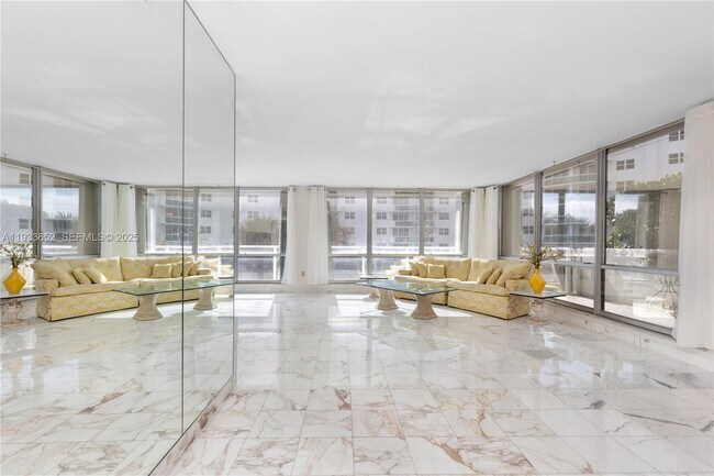 Foto del edificio - 2751 S Ocean Dr