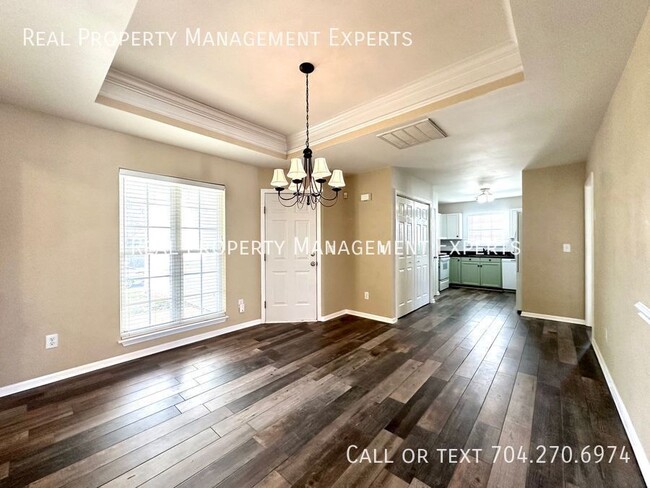 Building Photo - Charming 3BR/2BA Ranch in Charlotte!