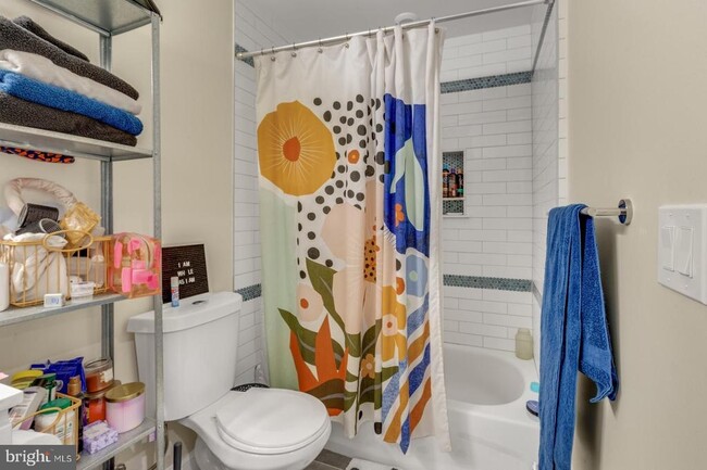 Building Photo - 511 Gorgas Ln
