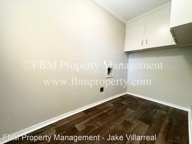 Foto del edificio - 3 br, 2 bath House - 500 Kirven Ave
