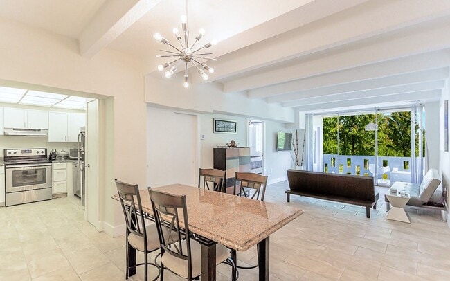 Interior Photo - The Melrose Midtown