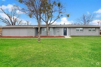 Building Photo - 309 E Huitt Ln