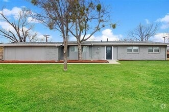 Building Photo - 309 E Huitt Ln
