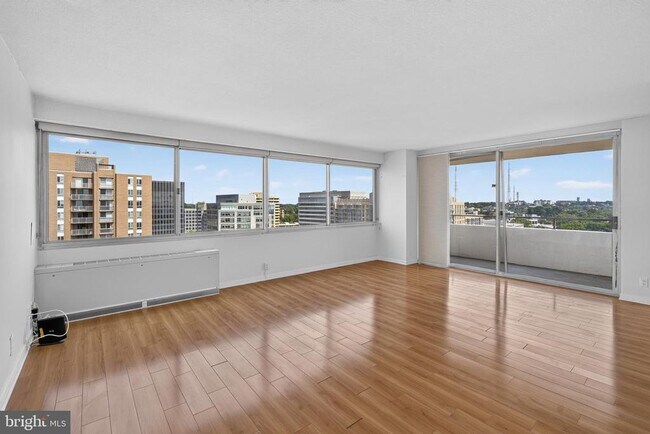 Foto del edificio - 4515 Willard Ave