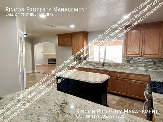 Foto del edificio - **PRICE REDUCED* Barcelona Community-Fillm...