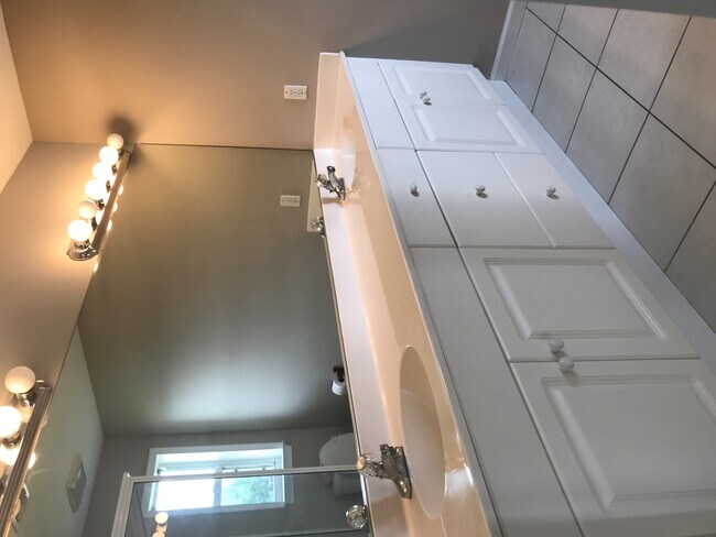 Photo - 1651 Hawthorne Plz Townhome