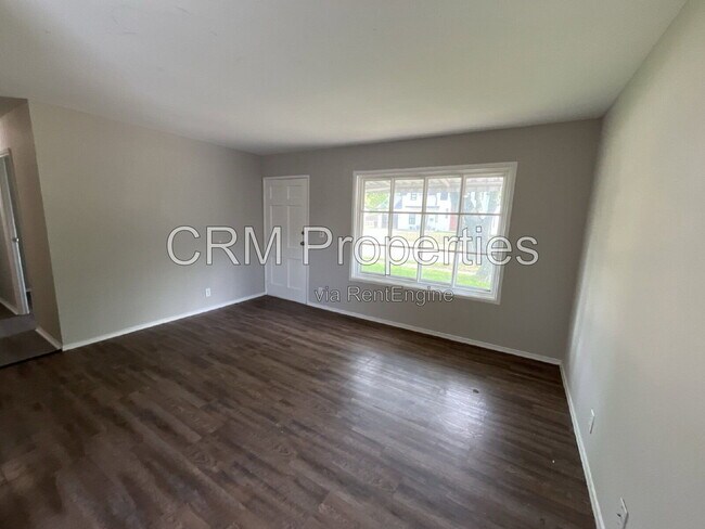 Foto del edificio - 3620 Beasley Dr