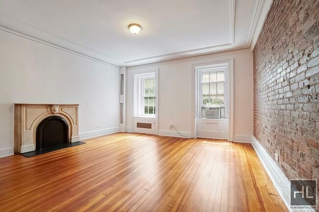 Building Photo - East 65th Street | Pet-Friendly Lenox Hill...