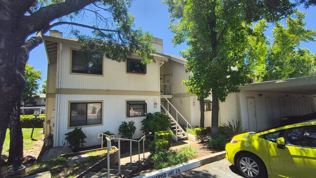 Foto del edificio - 2827 Monument Blvd