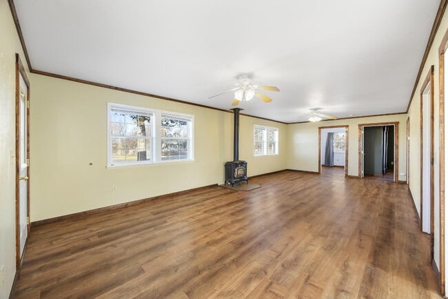 Building Photo - Comfort, Character & Extra Space