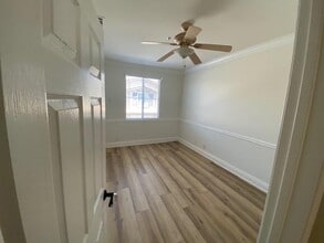 Building Photo - 3334 E Chiddingstone Ln