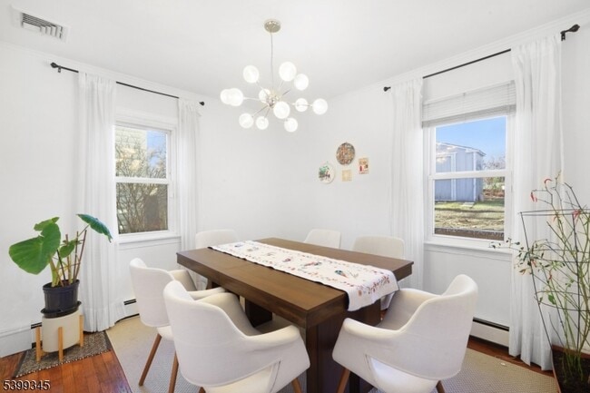 Foto del edificio - 499 Diamond Spring Rd