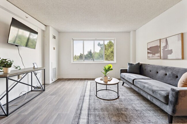 Foto del edificio - 1711 Bellevue Ave