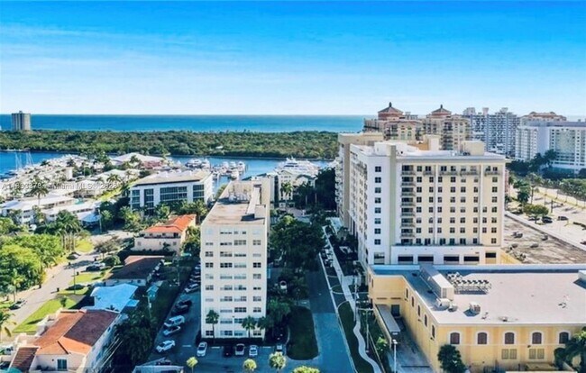 Foto del edificio - 2555 NE 11th St
