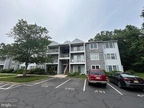 Building Photo - 3 Hemlock Ct