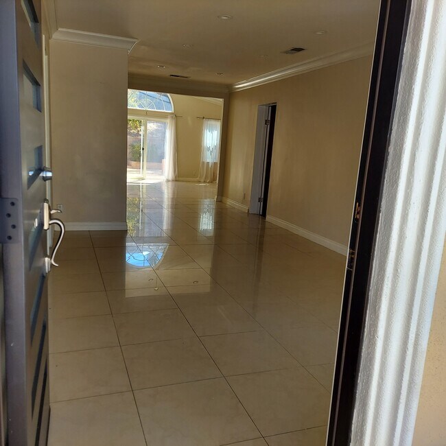 18224 Valley Vista Blvd, Tarzana, CA 91356 House Rental in Tarzana