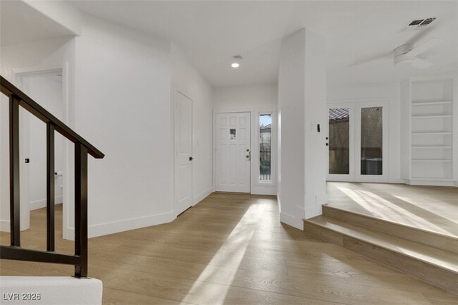 Building Photo - 7132 Mission Hills Dr