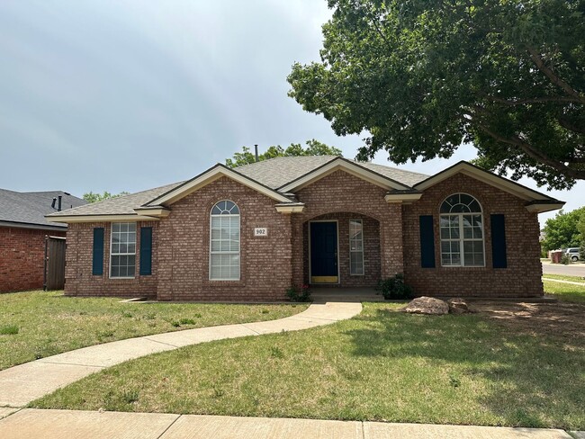 Building Photo - Great House on corner Lot