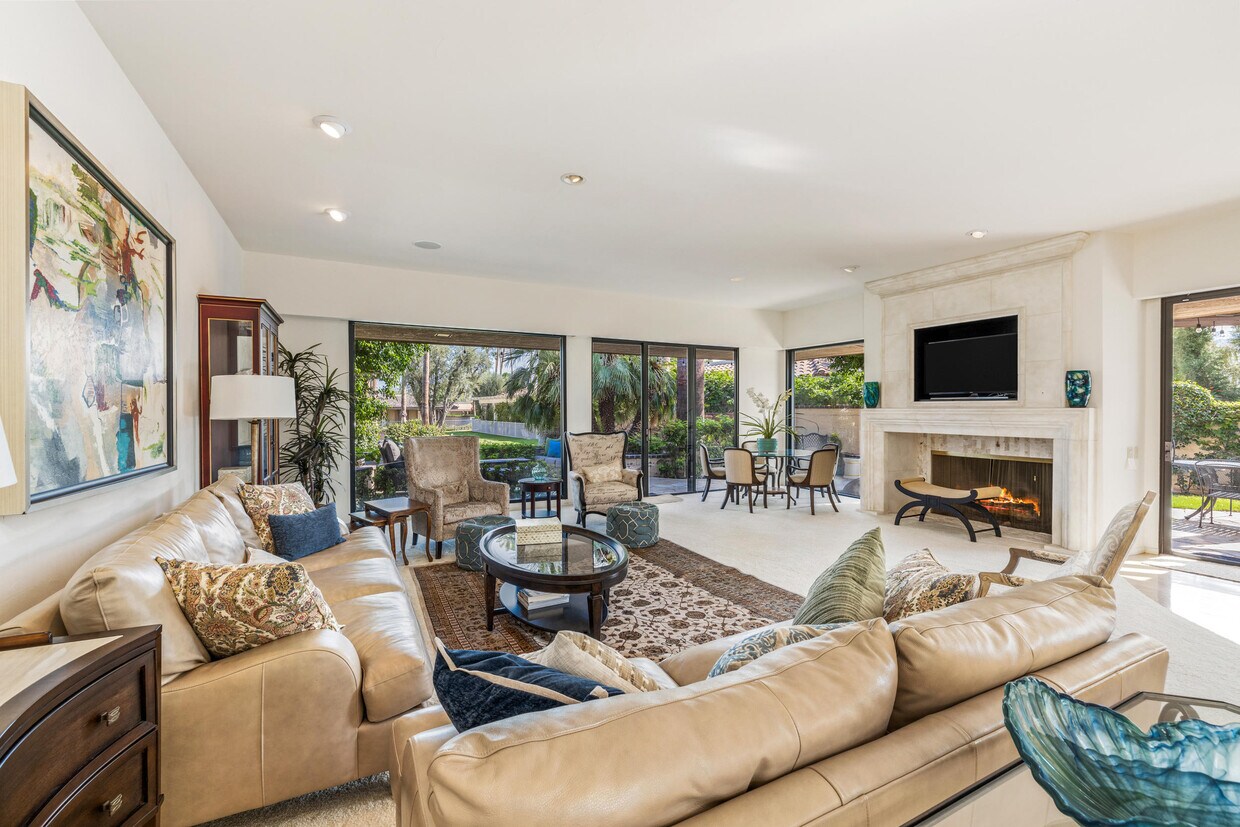 Foto principal - 138 Columbia Dr