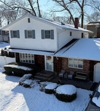 Building Photo - 32 Landview Dr